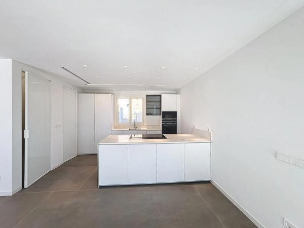 Casa independiente en calle Túnez