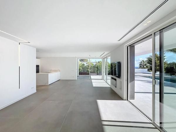 Casa independiente en calle Túnez