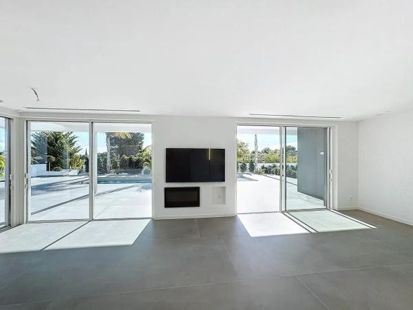 Casa independiente en calle Túnez