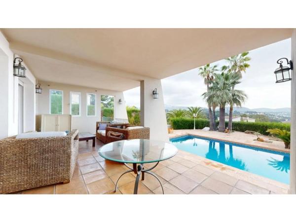 Casa independiente en calle Puerto del Barquero