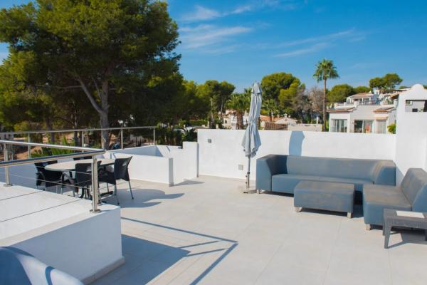 Casa independiente en calle Estambul