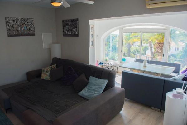 Casa independiente en calle Estambul