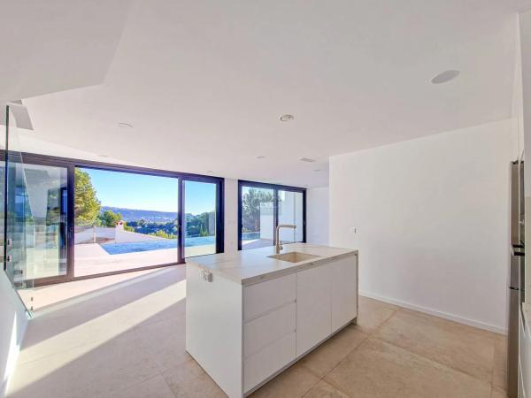 Chalet adosado en calle Benizalom, 5