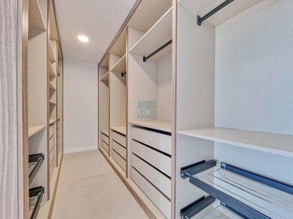 Chalet adosado en calle Benizalom, 5