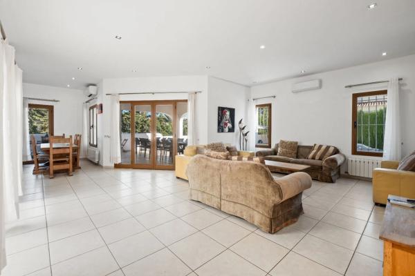 Chalet en calle Medina