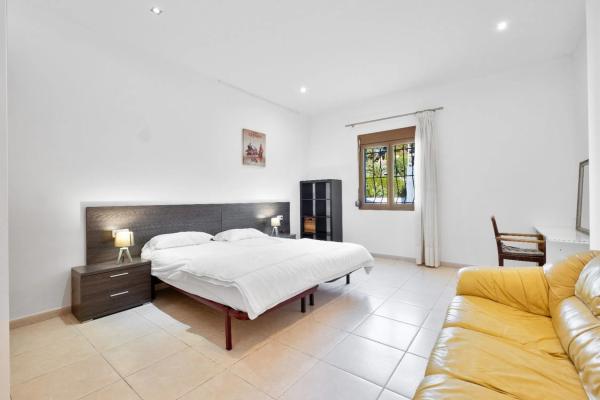 Chalet en calle Medina