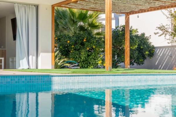 Chalet pareado en calle Milano