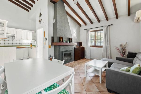 Chalet pareado en calle Asuán