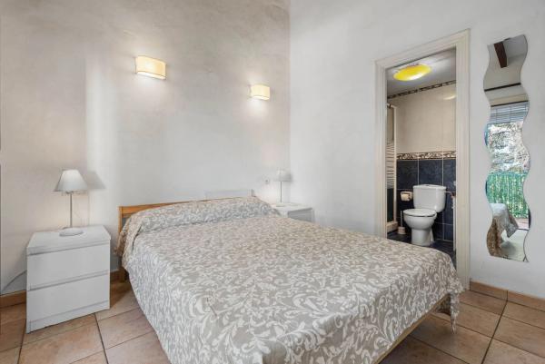 Chalet pareado en calle Asuán