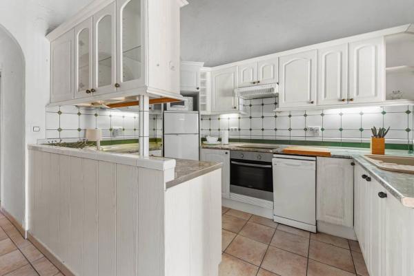 Chalet pareado en calle Asuán