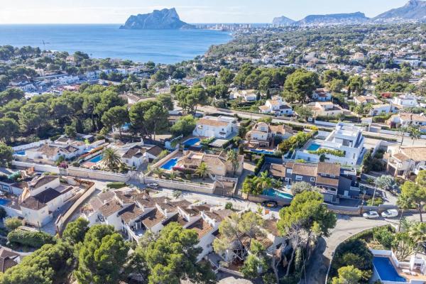 Chalet pareado en calle Asuán