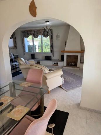 Casa independiente en calle Lérida, 9