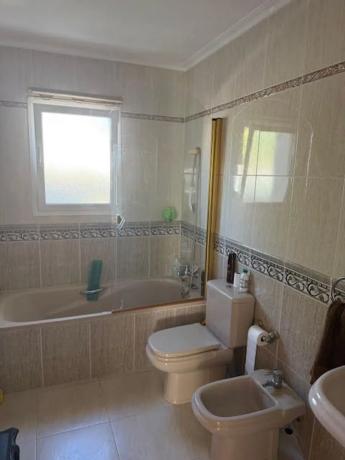 Casa independiente en calle Lérida, 9