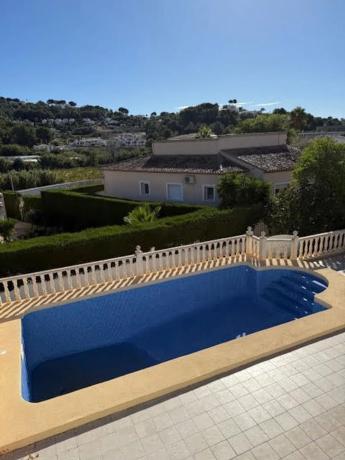 Casa independiente en calle Lérida, 9
