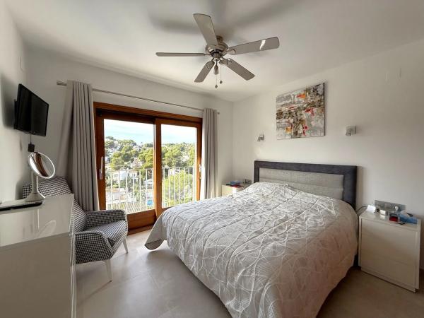 Casa independiente en CL Puerto De Encina