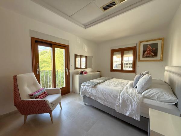 Casa independiente en CL Puerto De Encina