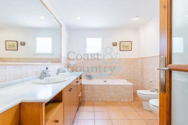 Casa independiente en calle Mar Arábigo