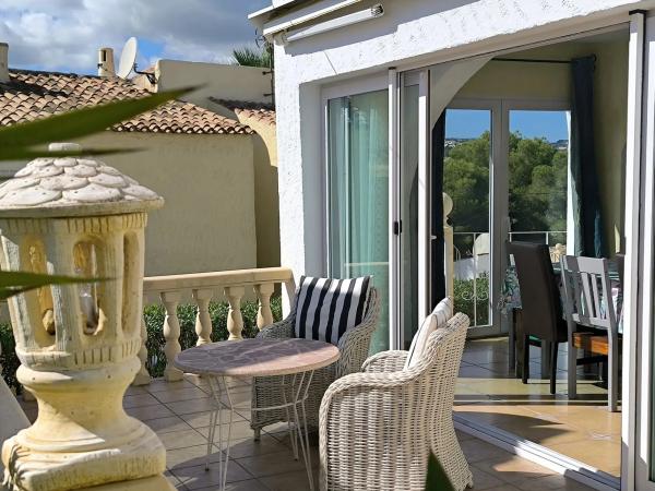 Chalet pareado en avenida de madrid, 36