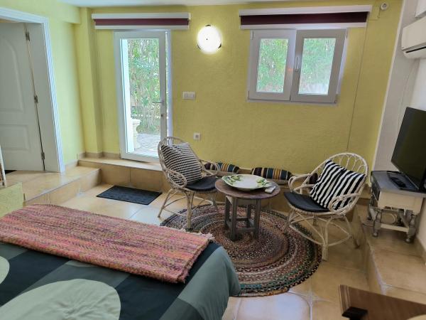 Chalet pareado en avenida de madrid, 36