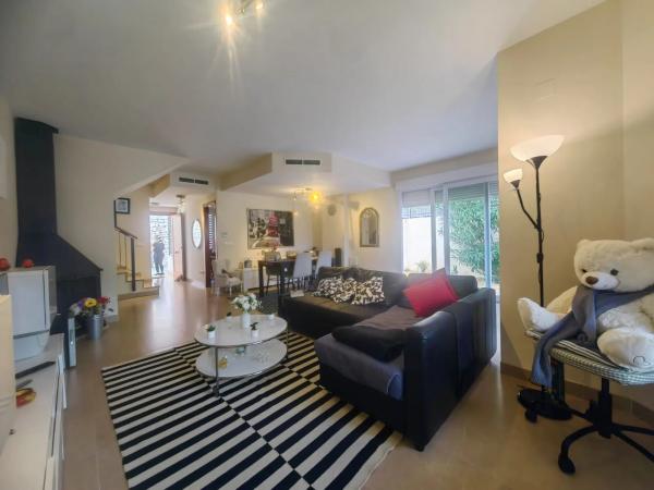 Chalet adosado en calle Santander