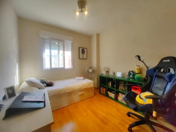 Chalet adosado en calle Santander