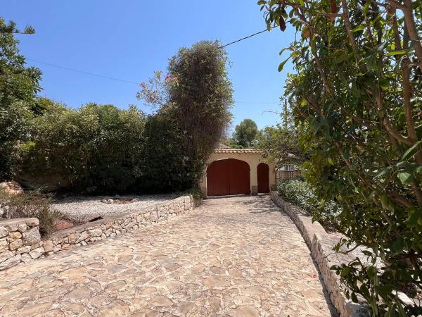 Casa independiente en CL Santiago De Compostela, 8