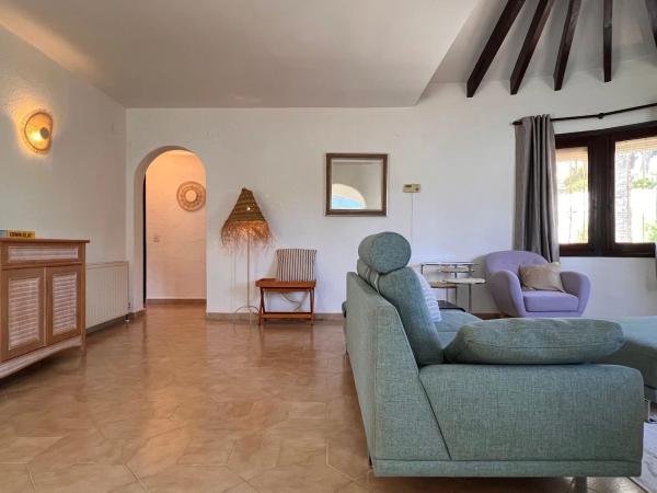 Casa independiente en CL Santiago De Compostela, 8