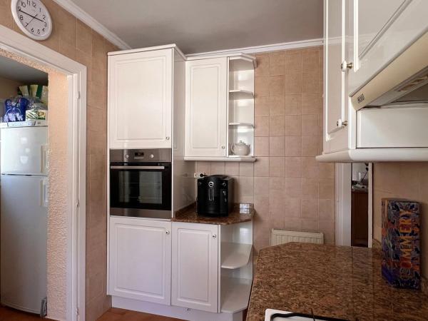 Casa independiente en CL Santiago De Compostela, 8