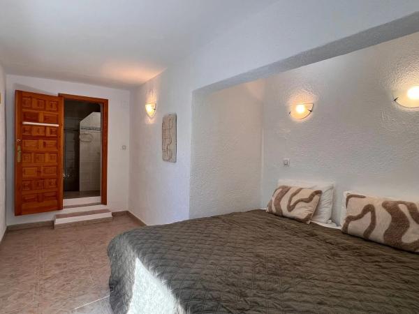 Casa independiente en CL Santiago De Compostela, 8