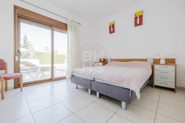 Casa independiente en calle Medina