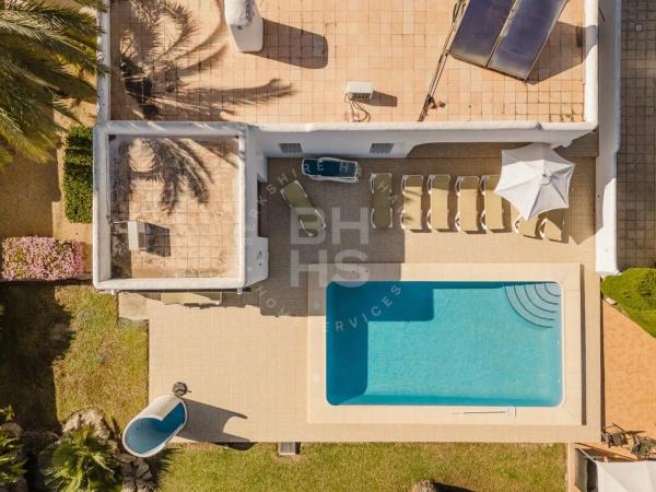 Casa independiente en calle Medina