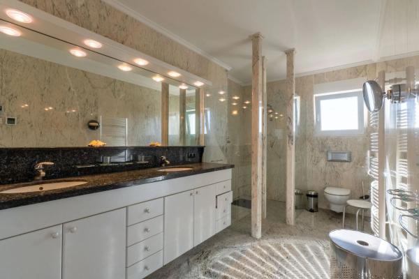 Chalet en Casco Urbano