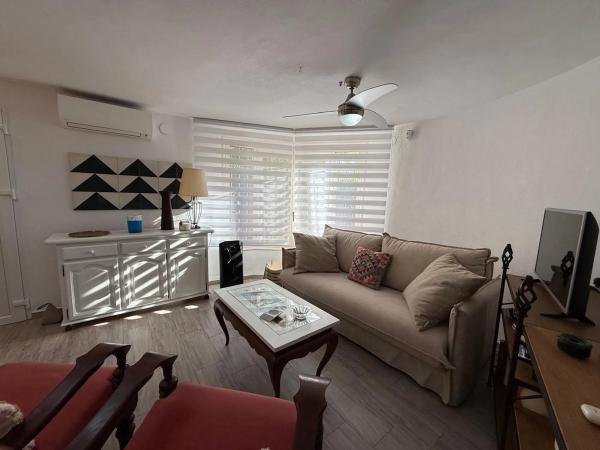 Casa independiente en calle Río Nalón, 27