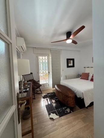 Casa independiente en calle Río Nalón, 27