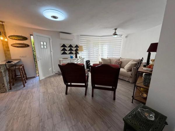 Casa independiente en calle Río Nalón, 27