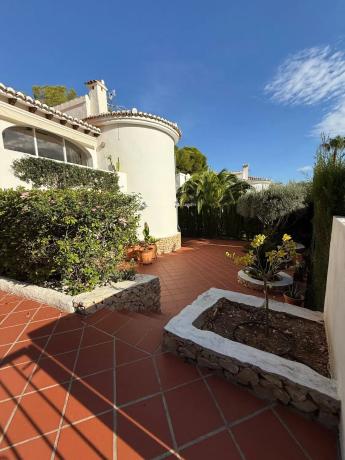Casa independiente en calle Río Nalón, 27