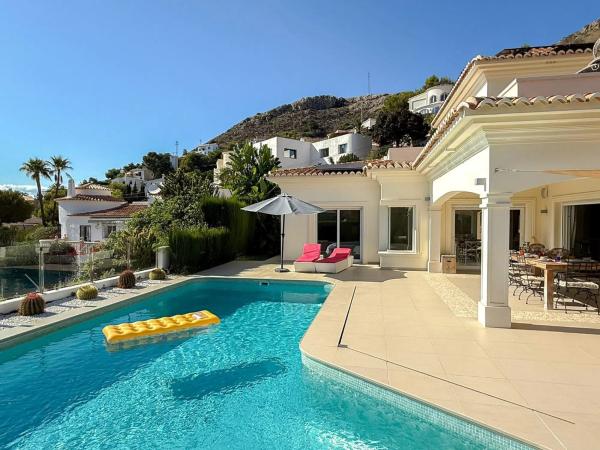 Casa independiente en calle Puerto del Barquero, 36