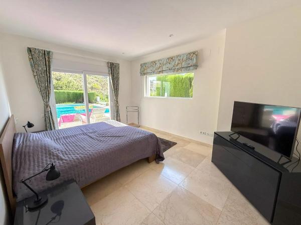 Casa independiente en calle Puerto del Barquero, 36