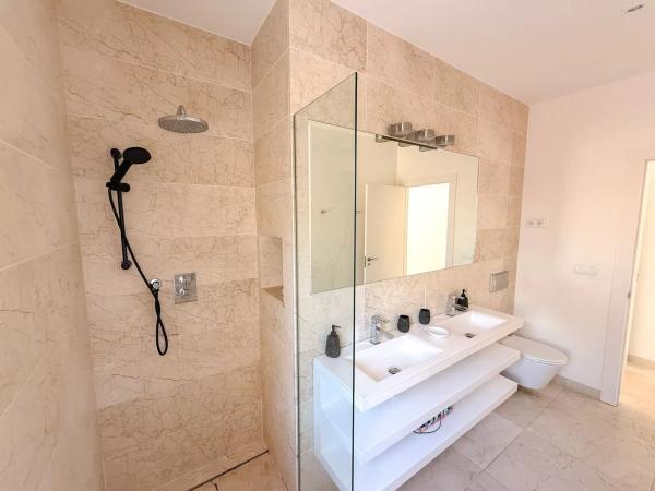 Casa independiente en calle Puerto del Barquero, 36