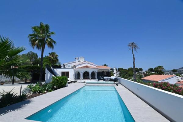 Casa independiente en calle Móstoles