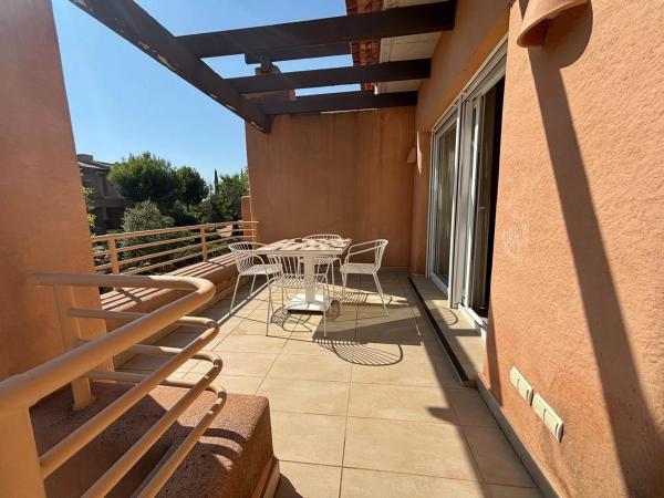 Piso en camino del Campamento