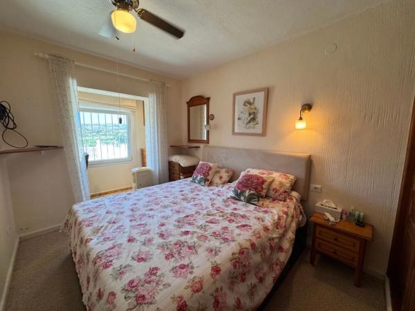 Chalet adosado en calle Pintor Sorolla, 4