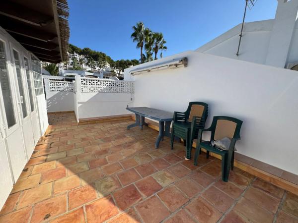 Chalet adosado en calle Pintor Sorolla, 4