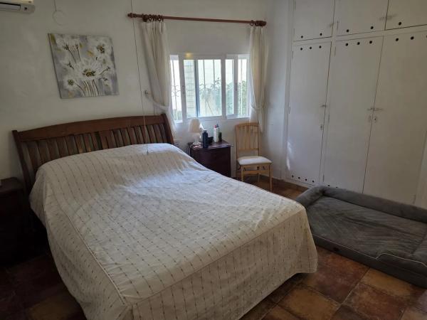 Casa independiente en calle Castillo