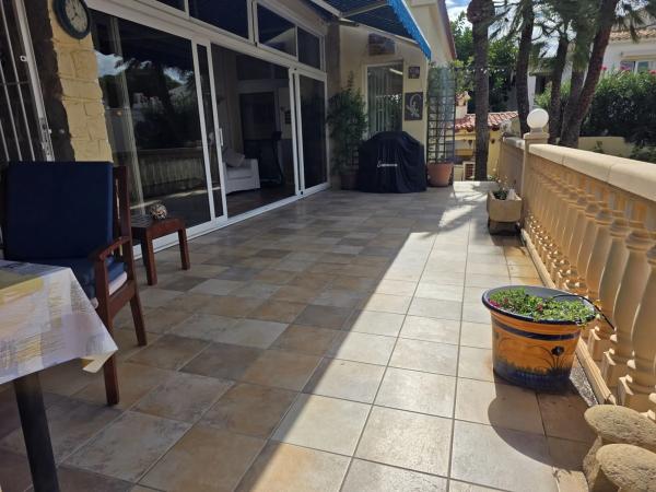 Casa independiente en calle Castillo