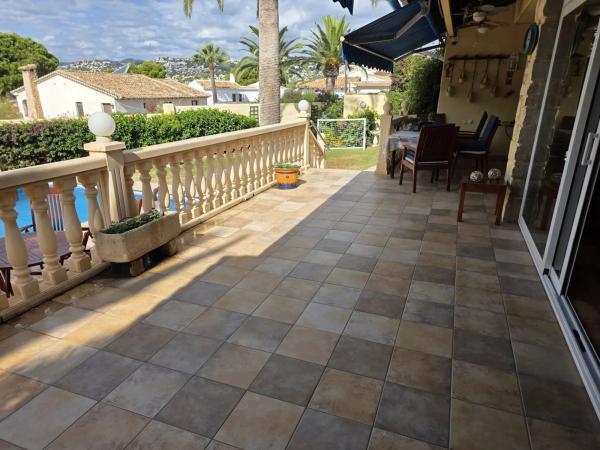 Casa independiente en calle Castillo