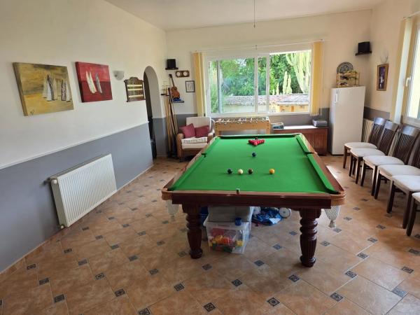 Casa independiente en calle Castillo