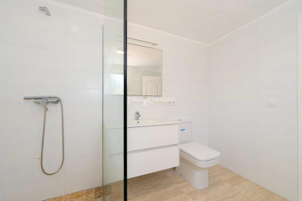 Casa independiente en calle Benicolet