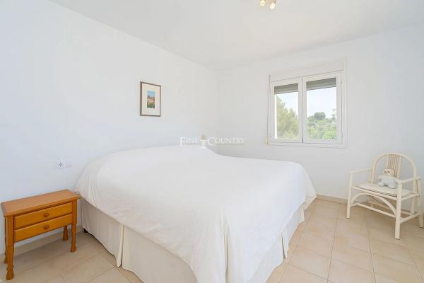 Casa independiente en calle Benicolet