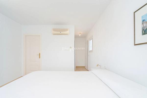 Casa independiente en calle Benicolet